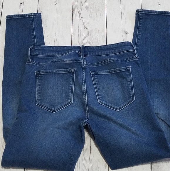 Old Navy Womens Secret Soft Rockstar Jeans size 4 - Picture 2 of 7
